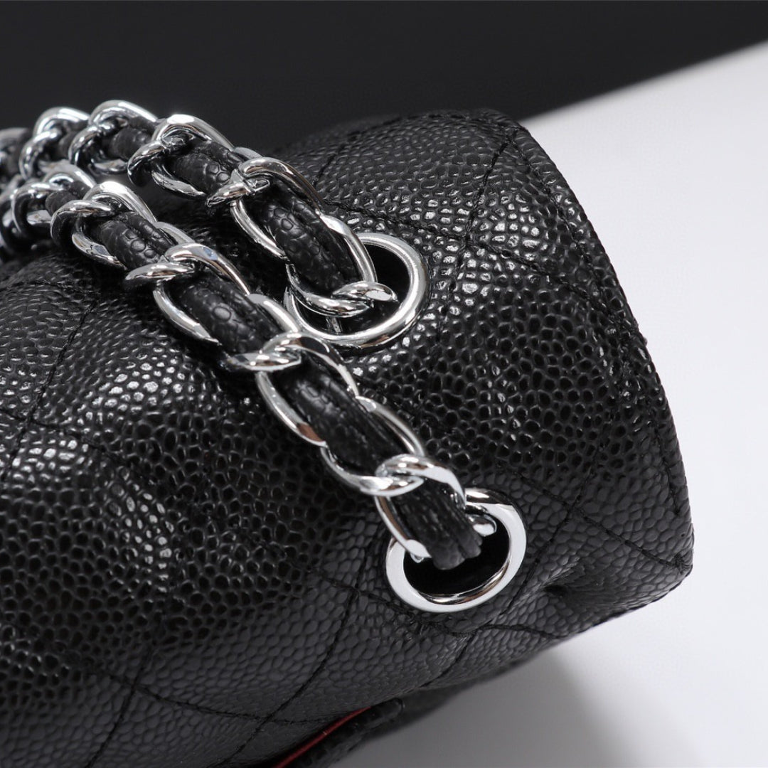 Bolsa CHN Classica detalhes Preto com prata 25cm