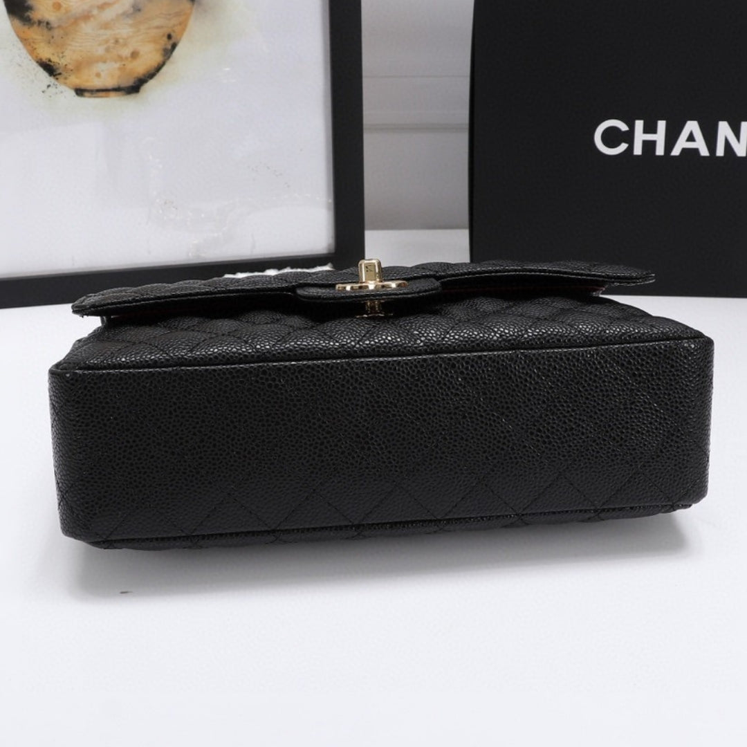 Bolsa CHN Classica detalhes Preto com Dourado 25cm