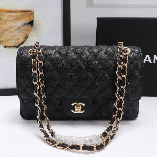 Bolsa CHN Classica detalhes Preto com Dourado 25cm