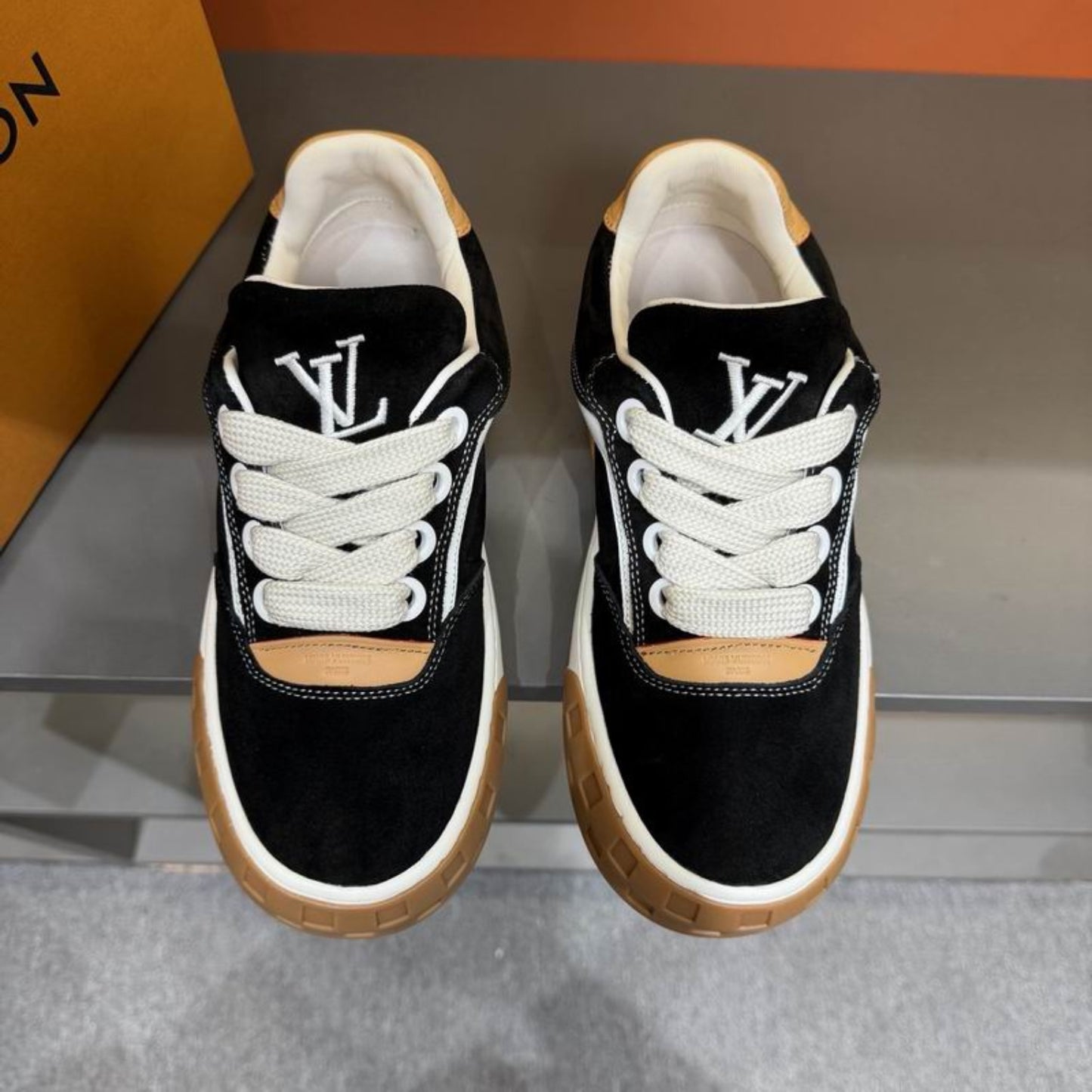 Tênis LV Tilted Preto