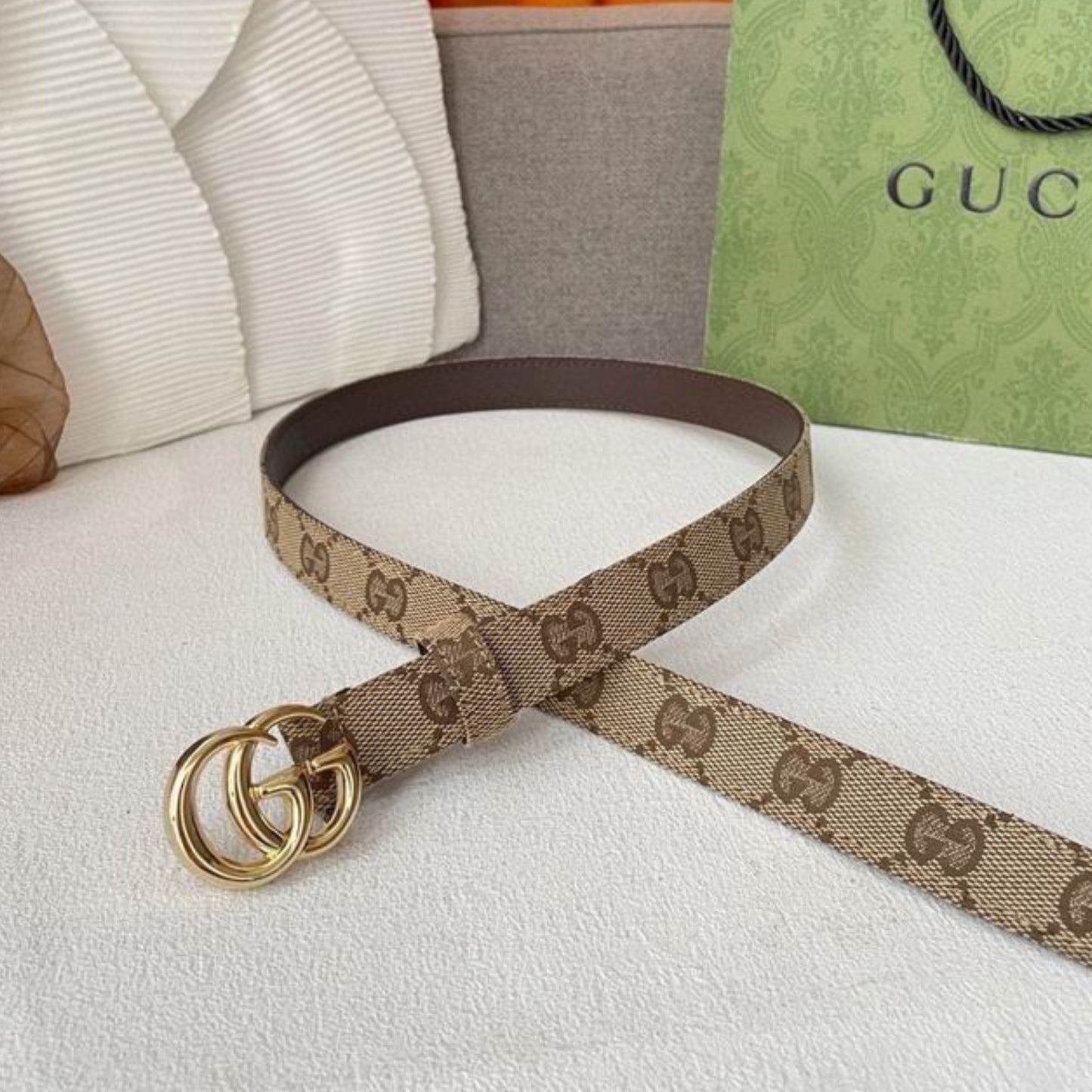 Cinto GG Canvas com Marrom e Logo Dourado 2cm de largura