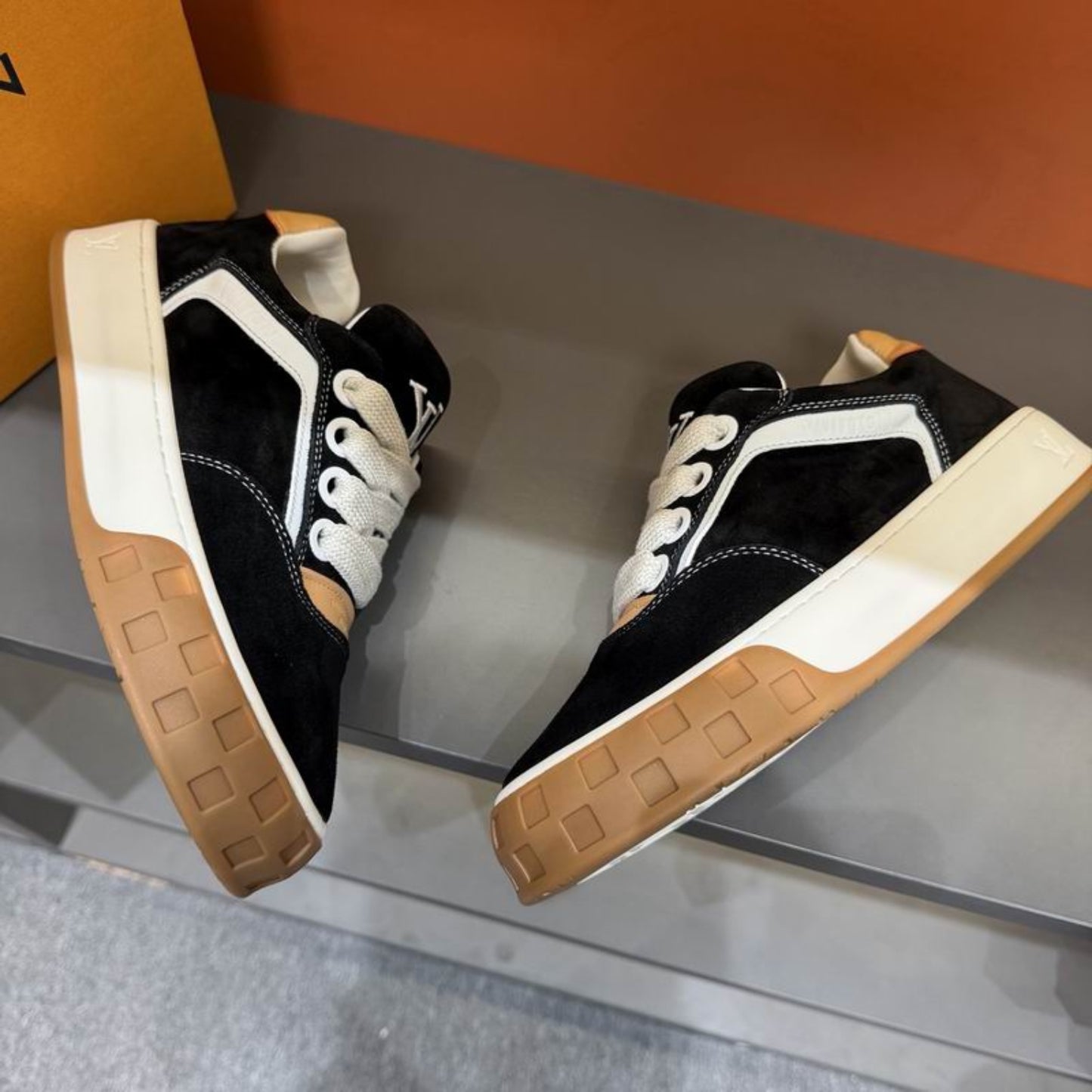 Tênis LV Tilted Preto