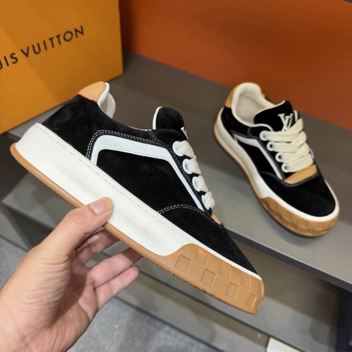 Tênis LV Tilted Preto