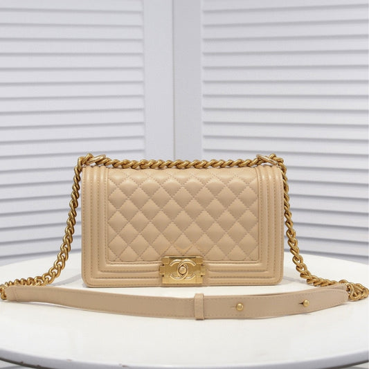Bolsa CHN Boy Bege com Dourado 25cm