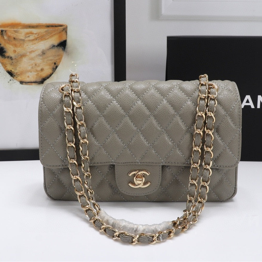Bolsa CHN Classica detalhes Cinza militar com Dourado 25cm