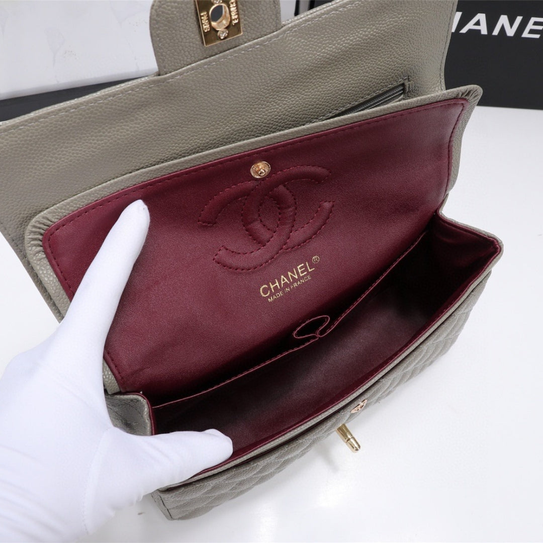 Bolsa CHN Classica detalhes Cinza militar com Dourado 25cm