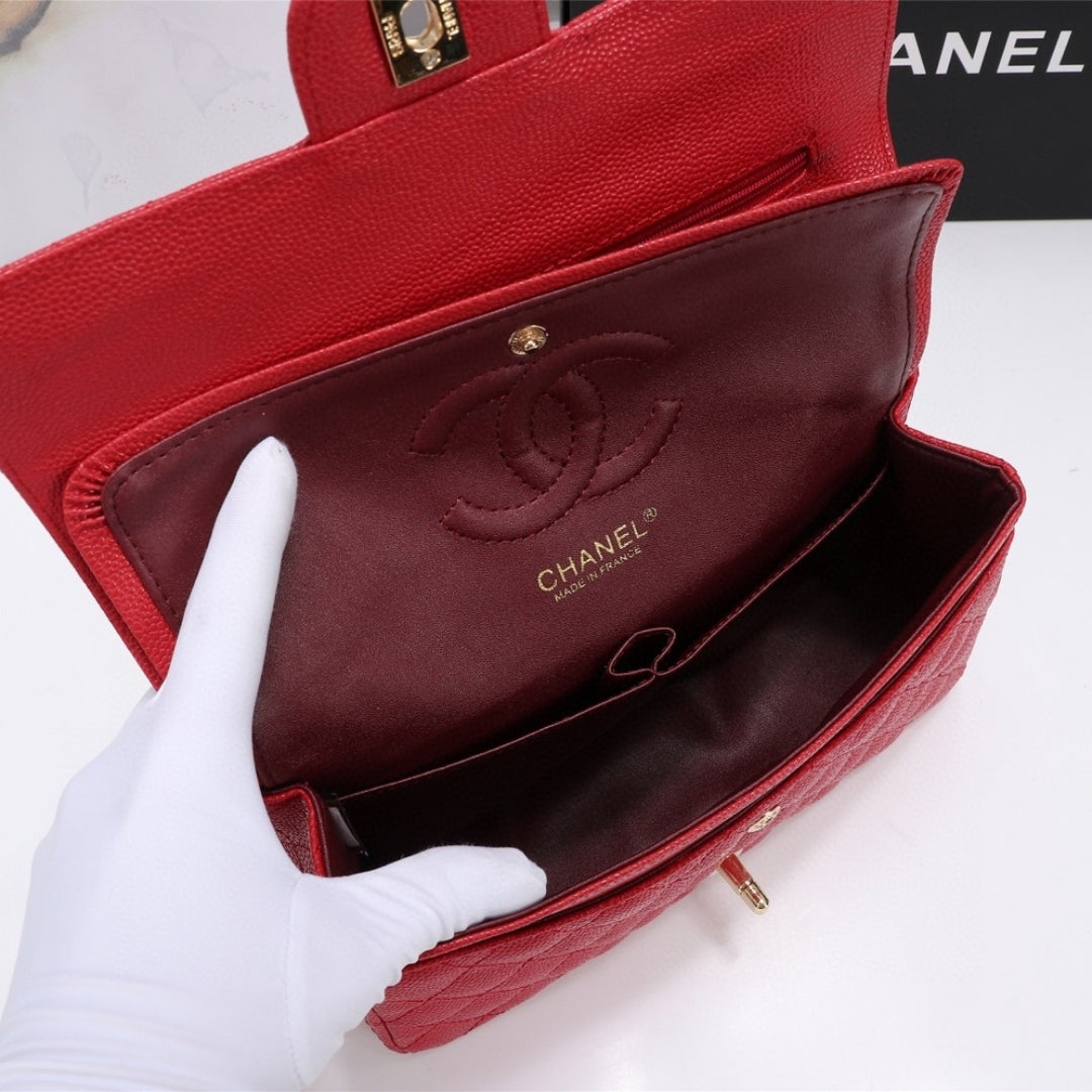 Bolsa CHN Classica detalhes Vermelho com Dourado 25cm