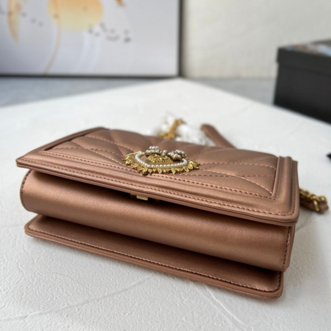 Bolsa DG Devotion Pequena Marrom 21cm