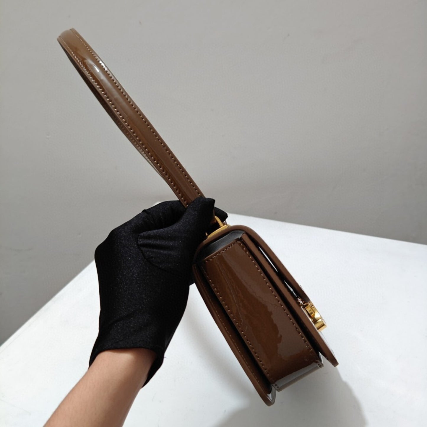 Bolsa CLNE Garance Teen pequena Marrom 18,5cm
