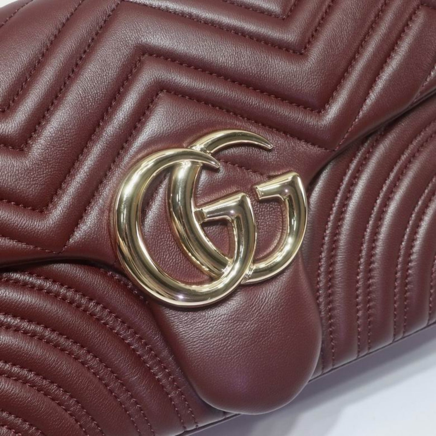 Bolsa GG Marmont média Bordeaux 30cm