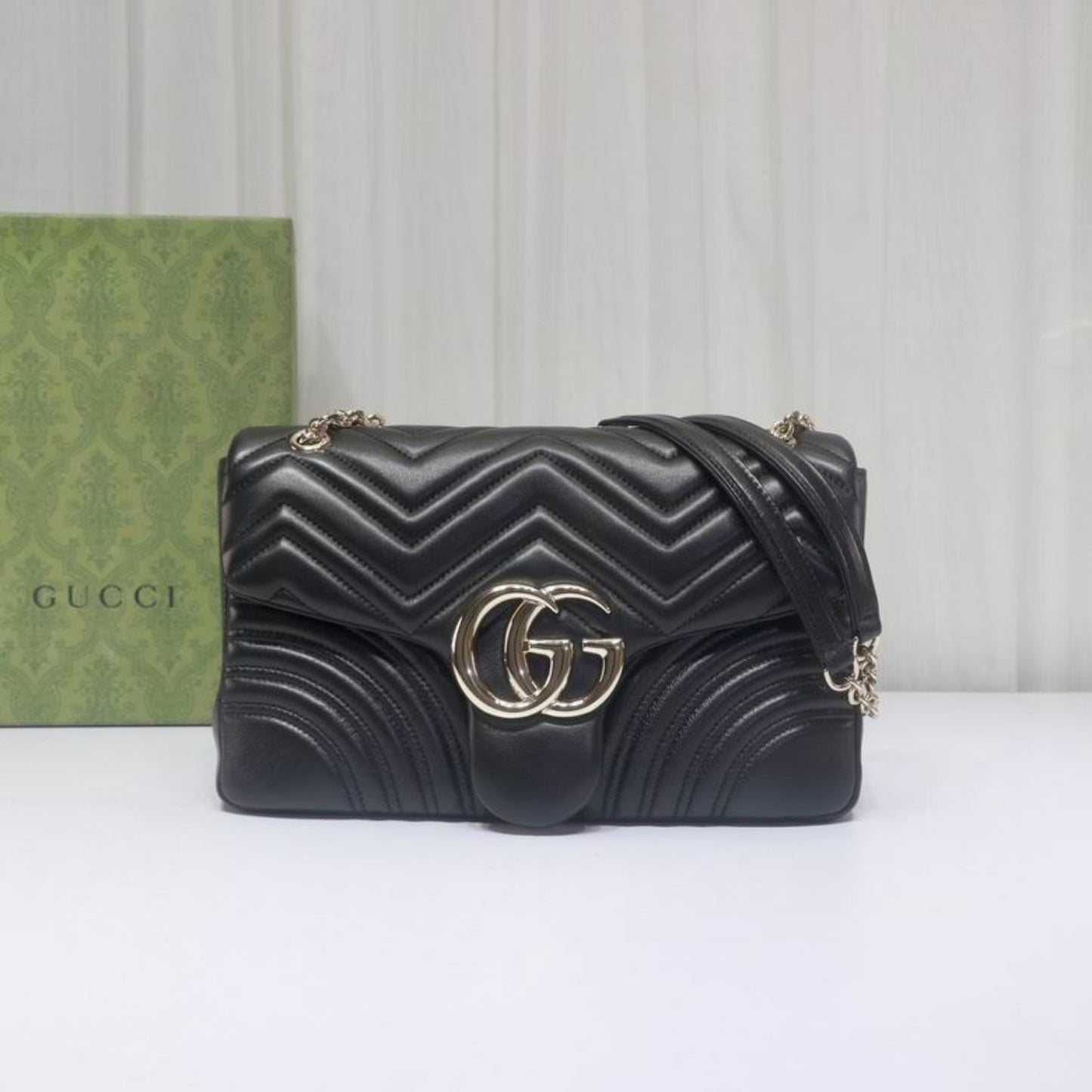 Bolsa GG Marmont média Preto 30cm