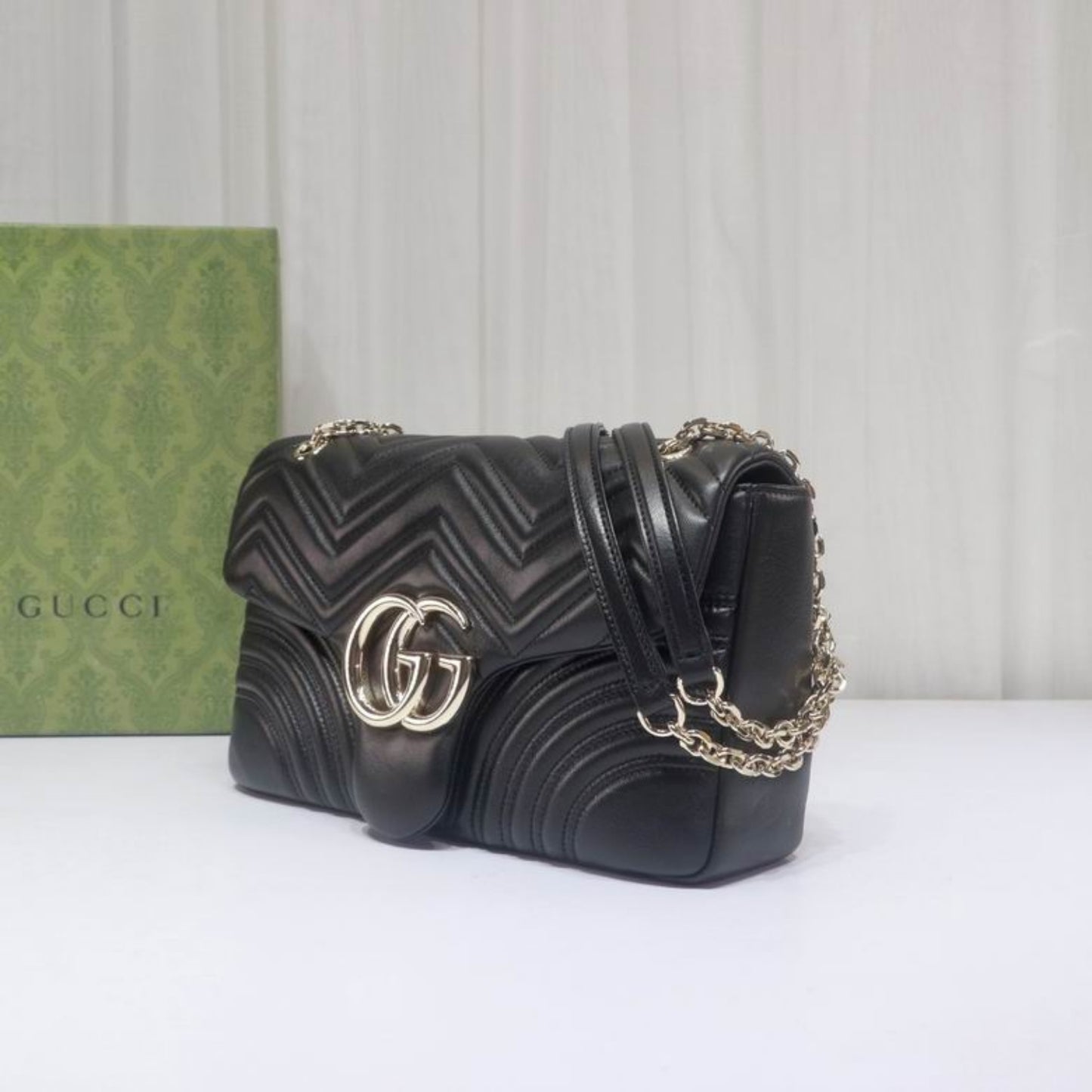 Bolsa GG Marmont média Preto 30cm