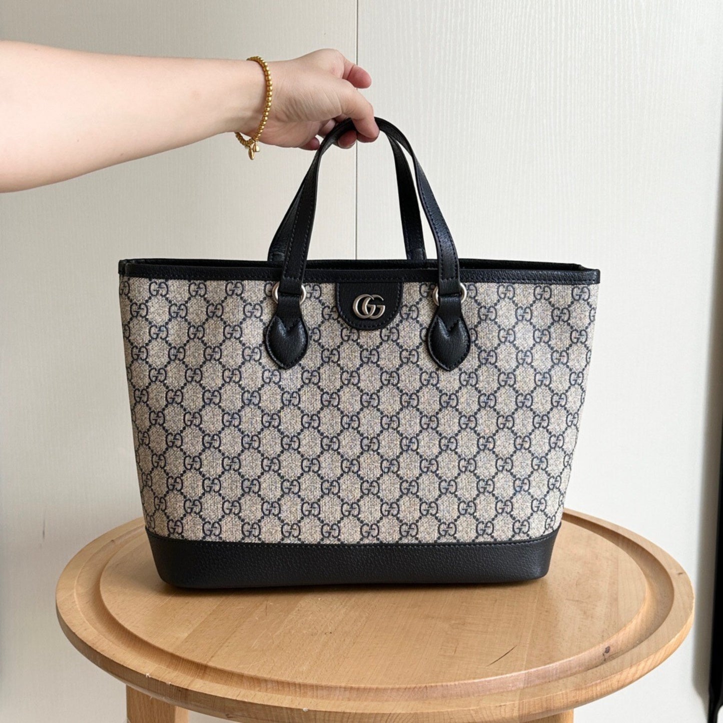 Bolsa GG Ophidia Supreme Pequena Bege e azul 31cm