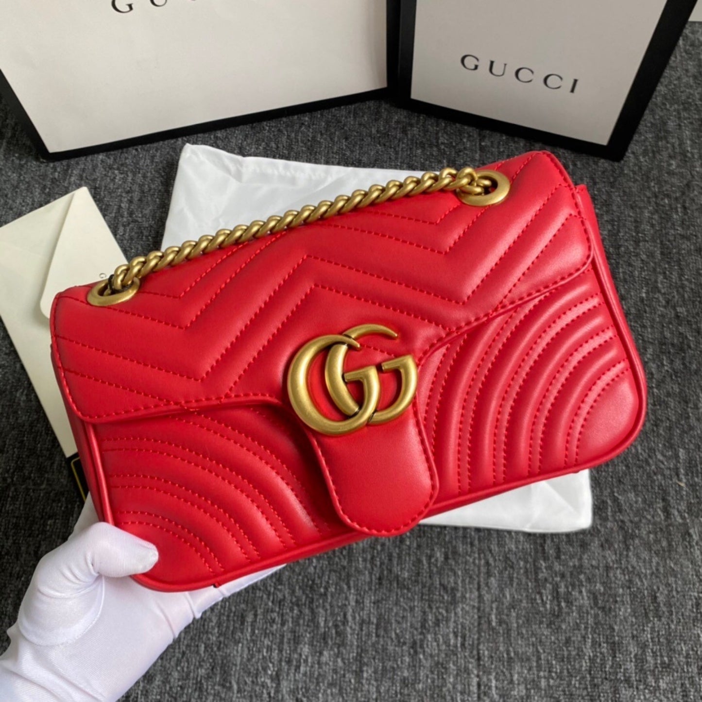 Bolsa GG Marmont Pequena Vermelha 26cm