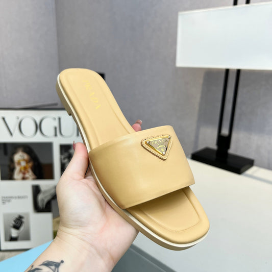 Sandalia PRD Amarelo couro com logo