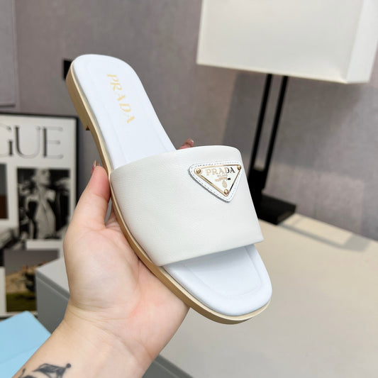Sandalia PRD Branco couro com logo