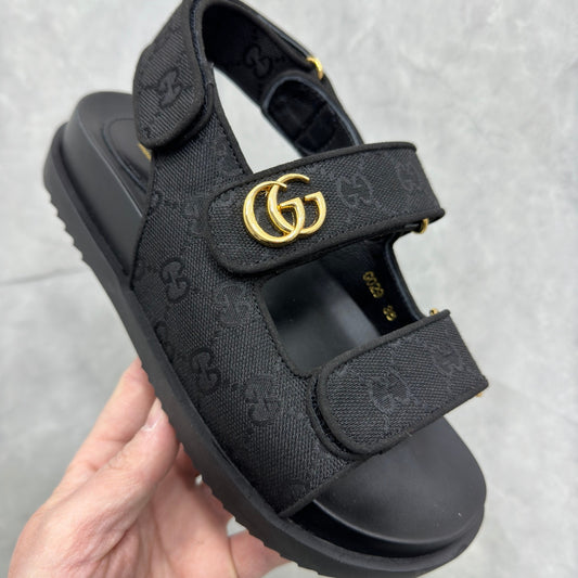 Sandália GG Slider com Double GG Preto Calcanhar