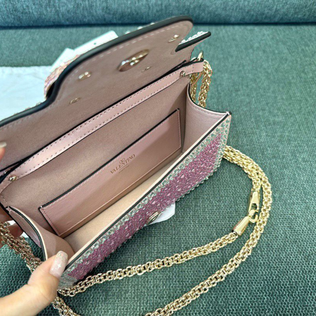 Bolsa VLT tiracolo Garavani Locò rosa e aplicação de strass 20cm