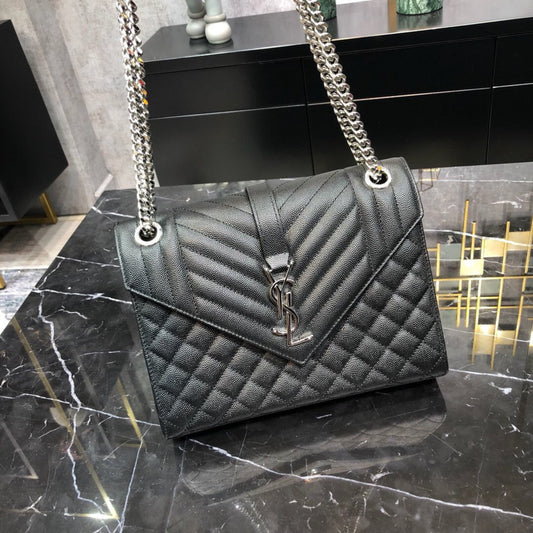 Bolsa YSL tiracolo Envelope Média Preta 24cm
