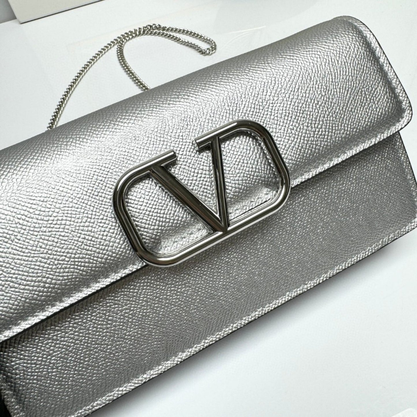 Bolsa VLTN VLogo Prata 22cm