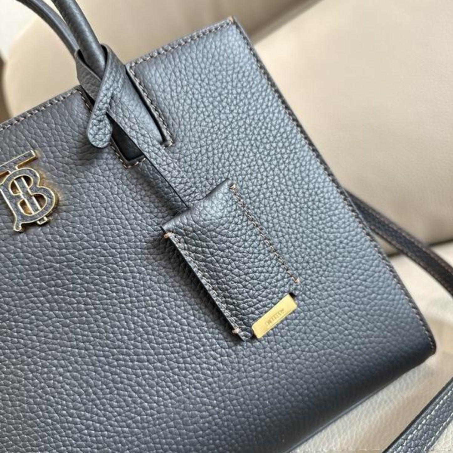 Bolsa Brbrry Frances Mini Tote Azul 27cm