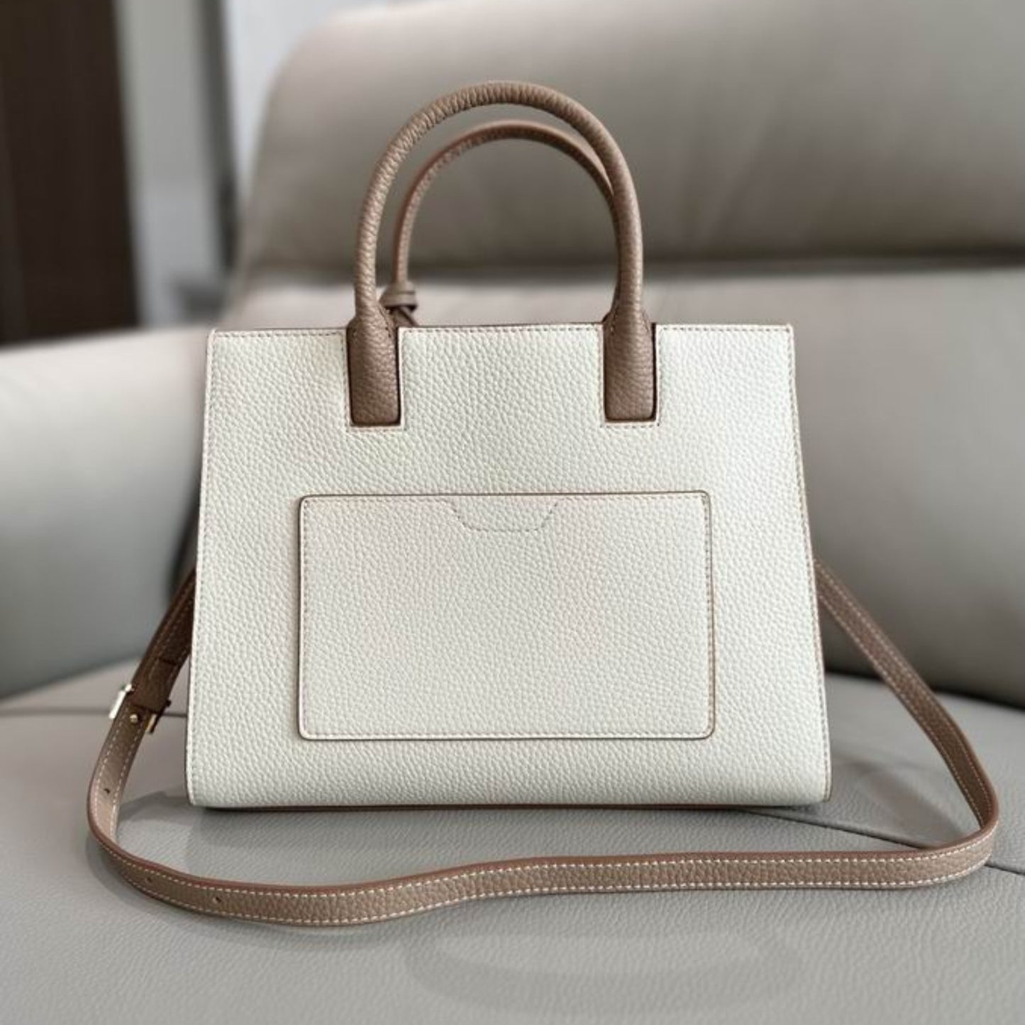 Bolsa Brbrry Frances Mini Tote Bege 27cm