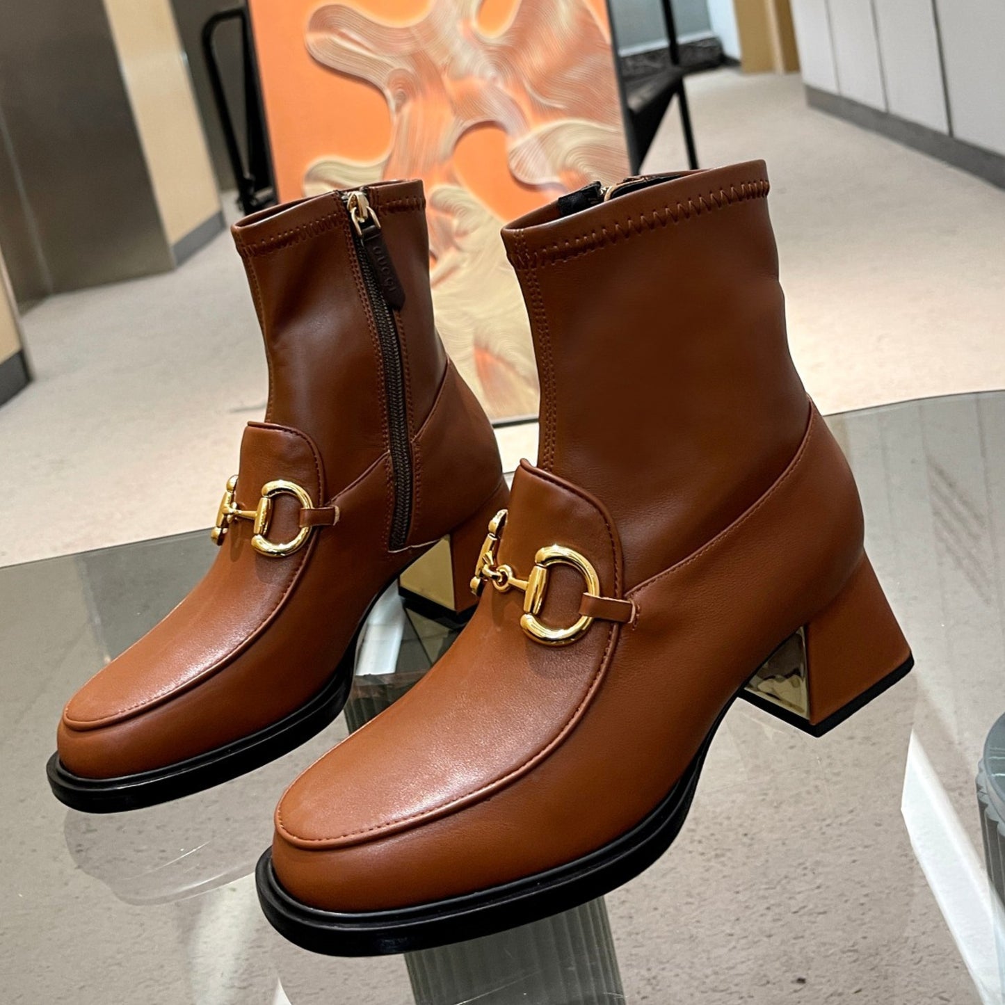 Bota GG com detalhe horsebit e salto 55mm Marrom
