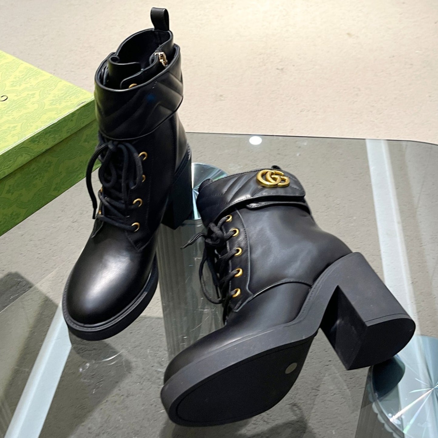 Bota GG Ankle boot GG Preta Salto