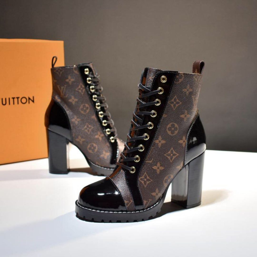 Bota LV Star Trail Monogram Salto