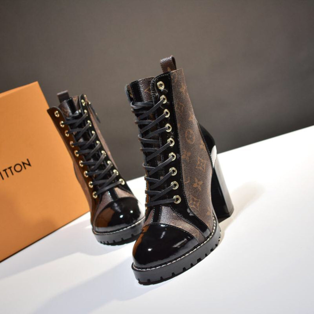 Bota LV Star Trail Monogram Salto