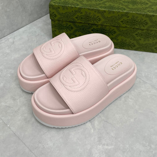 Sandália GG Plataforma Slider Couro Rosa interlocking