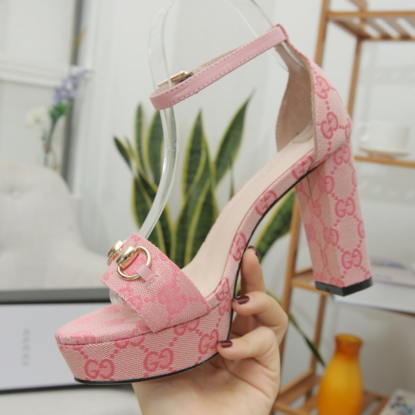 Sandália GG Plataforma canvas rosa com horsebit salto 10,5cm