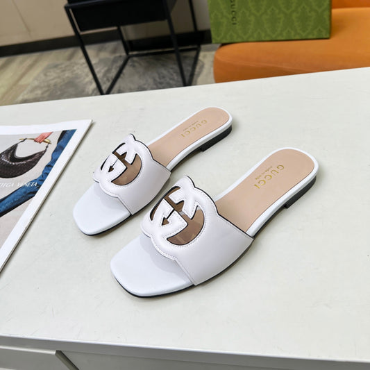 Sandália GG de couro com Interlocking GG Branco