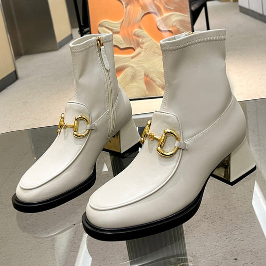 Bota GG com detalhe horsebit e salto 55mm branco