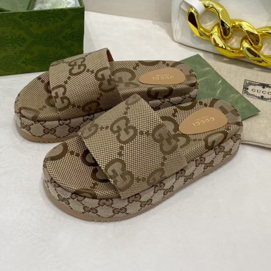 Sandália GG Plataforma Slider com Estampa Bege
