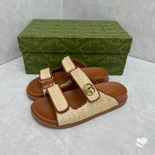 Sandália GG Slider com Double GG Bege