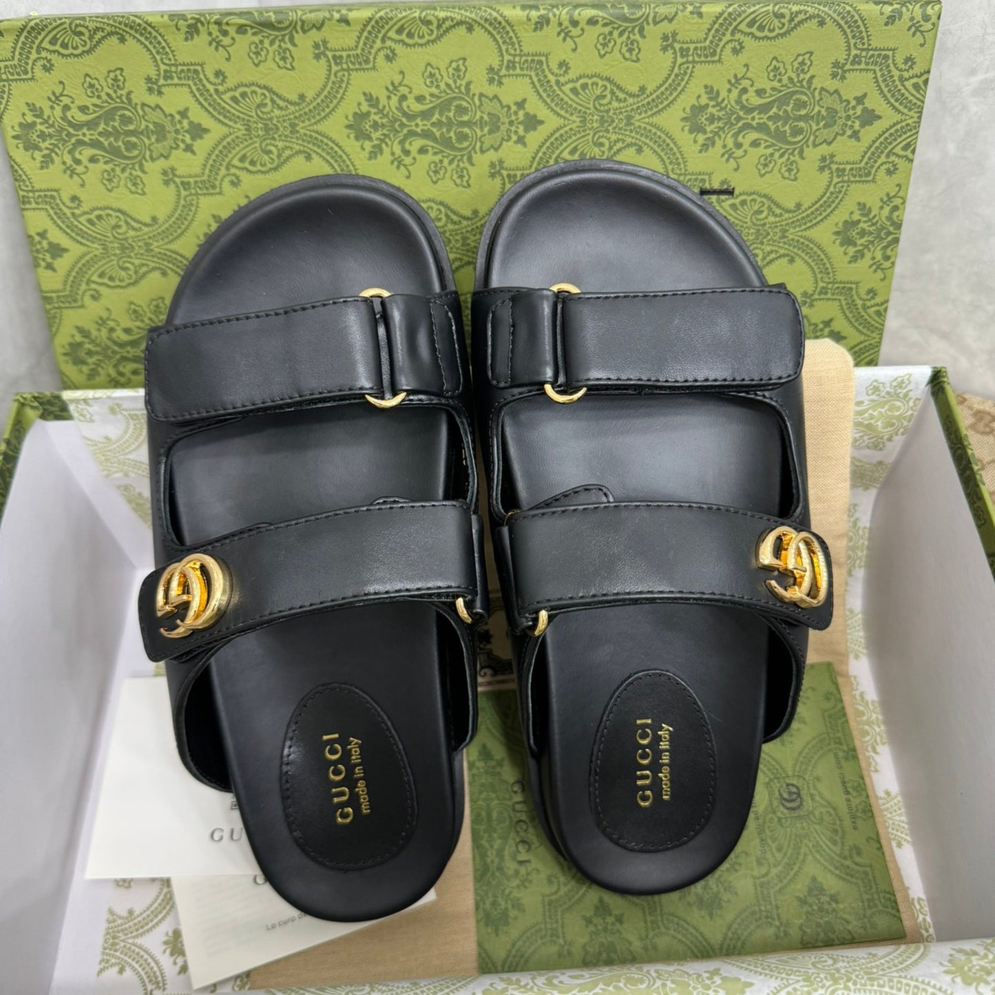 Sandália GG Slider com Double com preto Couro