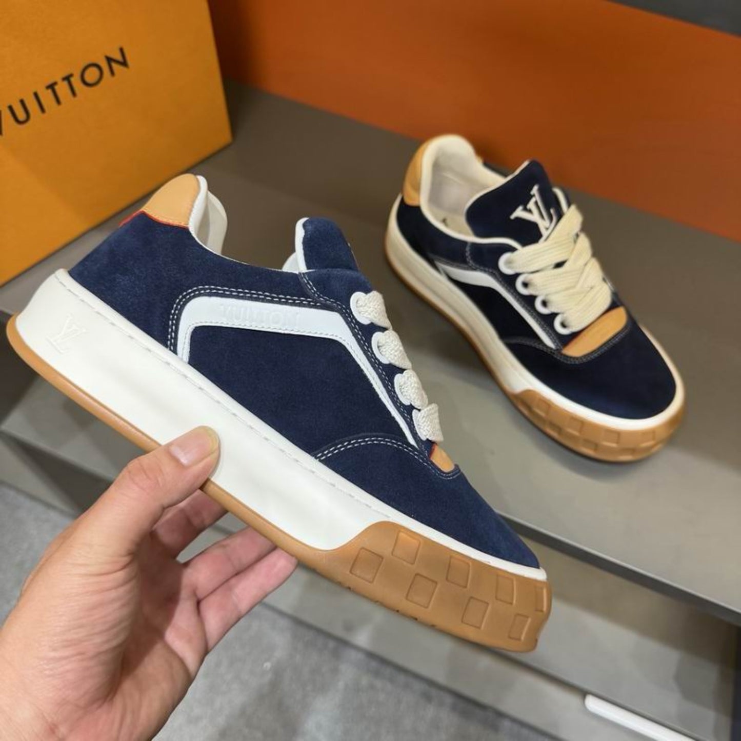 Tênis LV Tilted Azul Marinho