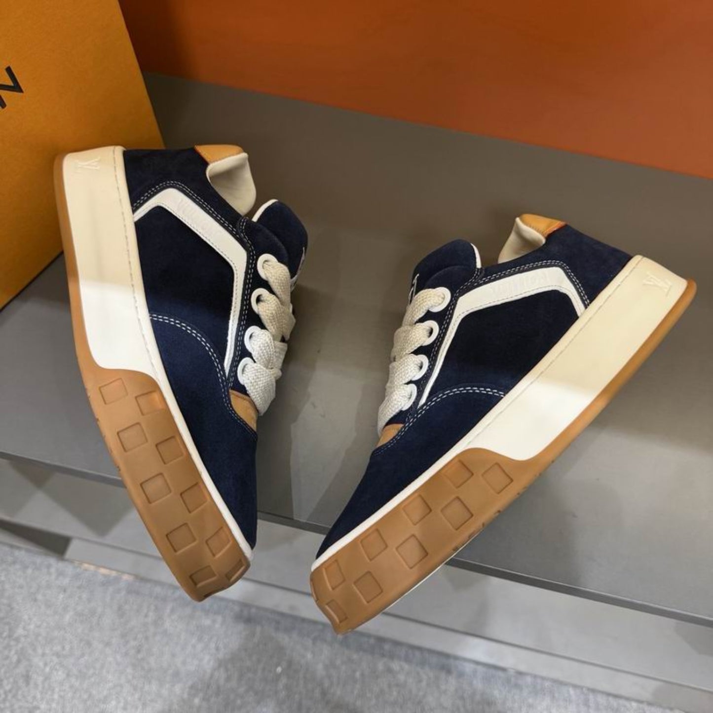 Tênis LV Tilted Azul Marinho
